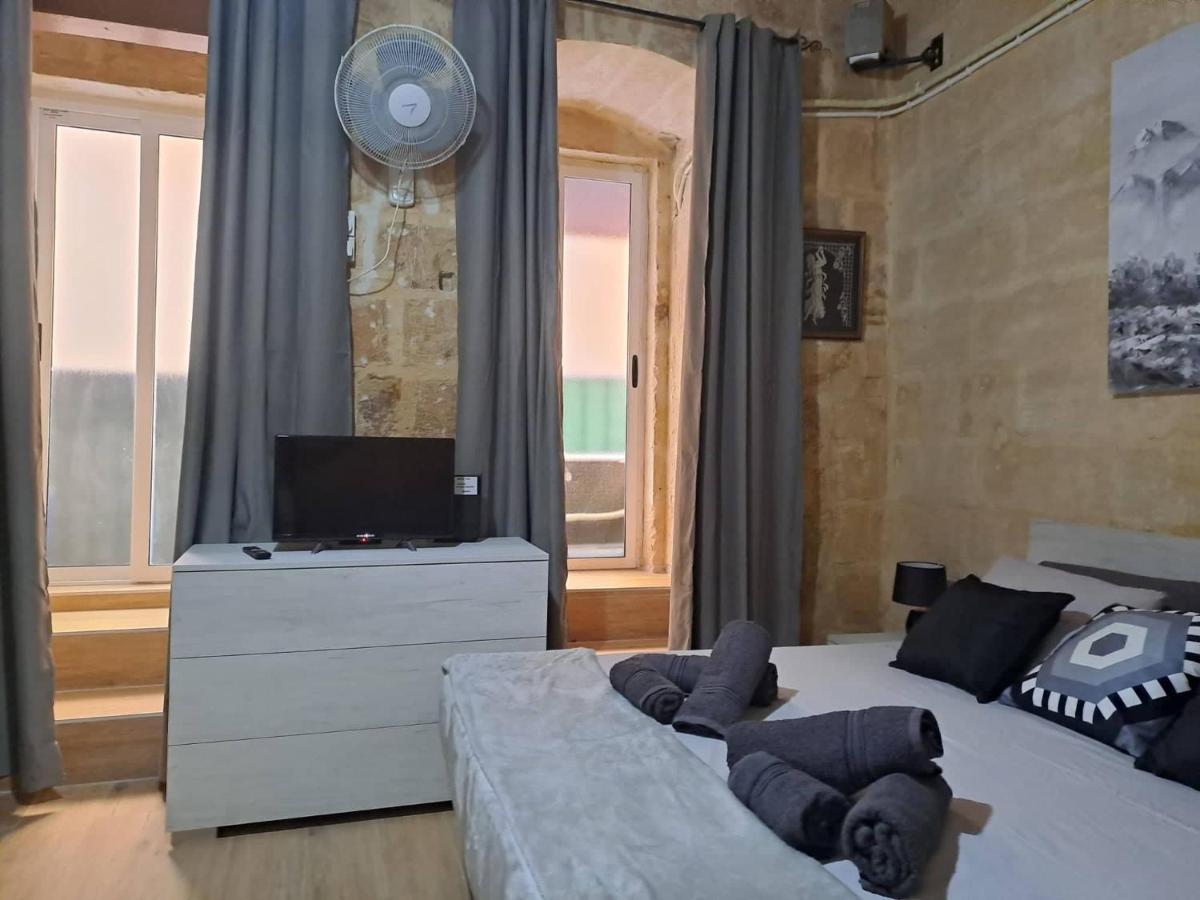 Lovely 1 Bedroom Apartment In The Heart Of バレッタ エクステリア 写真